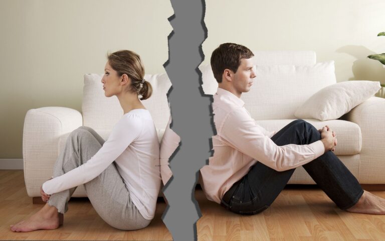 Divorțul este un proces complex care implică ambele părți.